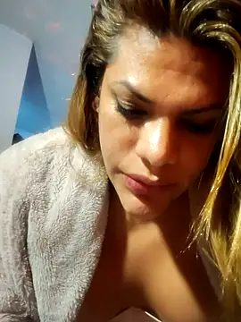 Snapshot of CurvyViolet chatting on February 22, 2025, 11:46 pm CurvyViolet online show from February 22, 2025, 11:46 pm