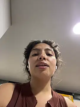 Snapshot of Nathcurly_ chatting on December 19, 2024, 2:34 am Nathcurly online show from December 19, 2024, 2:34 am