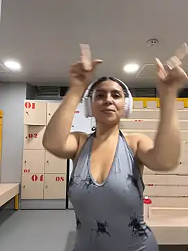 Snapshot of Nathcurly_ chatting on January 15, 2025, 3:33 am Nathcurly online show from January 15, 2025, 3:33 am