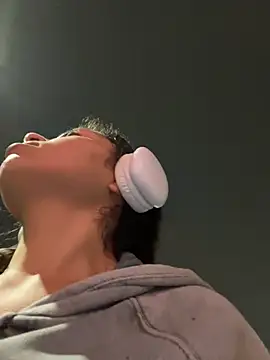 Snapshot of Nathcurly_ chatting on March 12, 2025, 5:46 am Nathcurly online show from March 12, 2025, 5:46 am