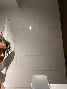 Snapshot of Nathcurly_ chatting on October 29, 2025, 2:14 am Nathcurly online show from October 29, 2025, 2:14 am