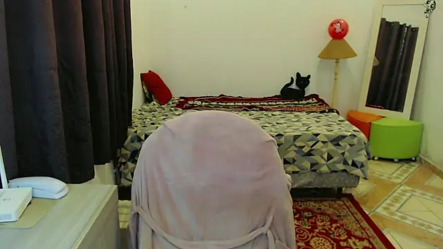 Sophie Fantasys online show from March 13, 2026, 4:46 pm