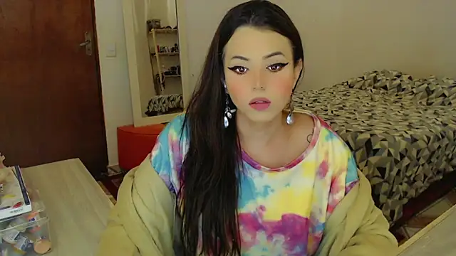 Sophie Fantasys online show from June 3, 2026, 5:21 am