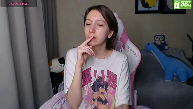 Snapshot of LeahGottty chatting on February 6, 2025, 2:22 am LeahGottty online show from February 6, 2025, 2:22 am