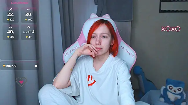 Snapshot of LeahGottty chatting on November 13, 2025, 3:27 am LeahGottty online show from November 13, 2025, 3:27 am