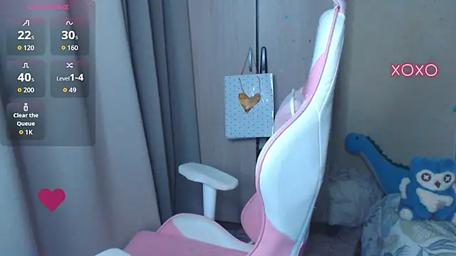 LeahGottty online show from December 17, 2025, 2:17 am