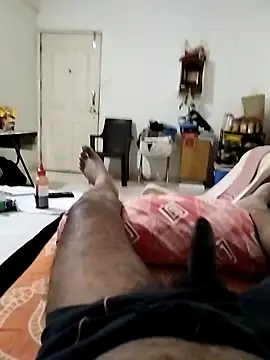 findmemylove online show from November 9, 2025, 11:19 am