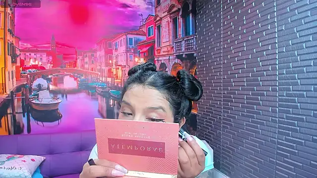 Small naughty  online show from February 7, 2026, 1:37 pm