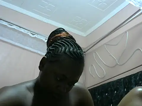 slender-qwene online show from July 1, 2026, 9:11 am