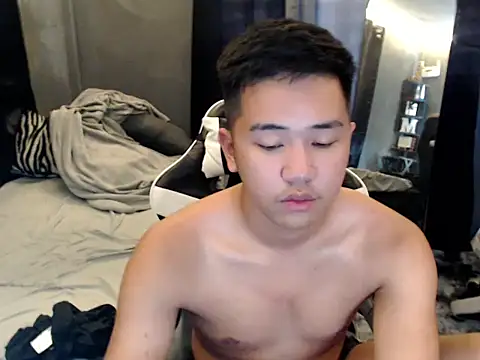 xgregor07 online show from October 27, 2025, 7:34 am