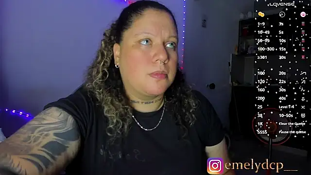 Snapshot of mariana_maze chatting on October 16, 2025, 4:13 am mariana maze online show from October 16, 2025, 4:13 am