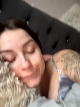 ellie ssexy online show from October 16, 2025, 4:24 am