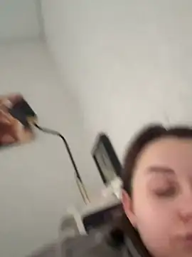 ellie ssexy online show from February 4, 2026, 5:24 am