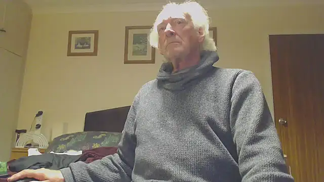 WaverlyKernow online show from December 3, 2024, 8:39 pm