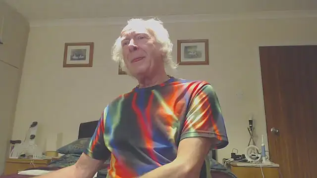 WaverlyKernow online show from December 24, 2024, 1:06 pm