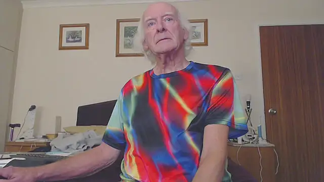 WaverlyKernow online show from February 4, 2025, 3:36 pm