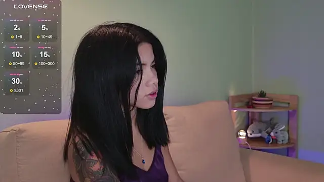 were-Naughty online show from October 9, 2025, 1:53 pm