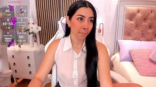 Charlotte Shelby online show from January 18, 2025, 2:55 pm