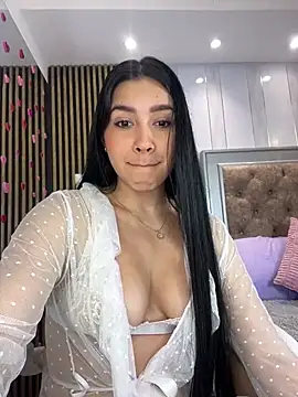 Charlotte Shelby online show from March 19, 2025, 3:08 pm