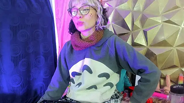 Snapshot of neeko_princes chatting on December 6, 2024, 3:22 pm neeko princes online show from December 6, 2024, 3:22 pm