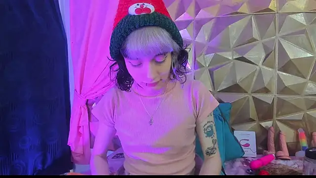 Snapshot of neeko_princes chatting on December 24, 2024, 11:49 am neeko princes online show from December 24, 2024, 11:49 am
