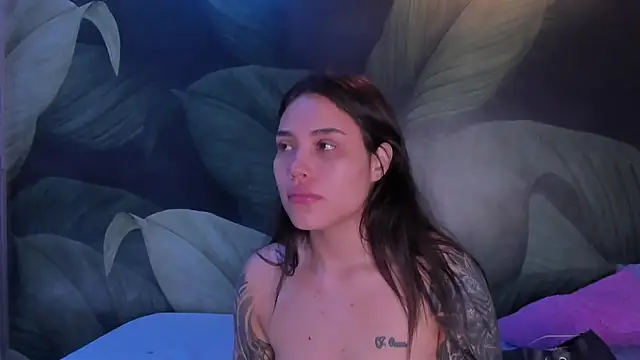 Snapshot of sweett_dirty chatting on November 18, 2025, 12:20 pm sweett dirty online show from November 18, 2025, 12:20 pm