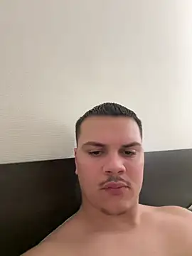 Snapshot of Cocoonefiree chatting on February 18, 2025, 7:30 pm Cocoonefiree online show from February 18, 2025, 7:30 pm