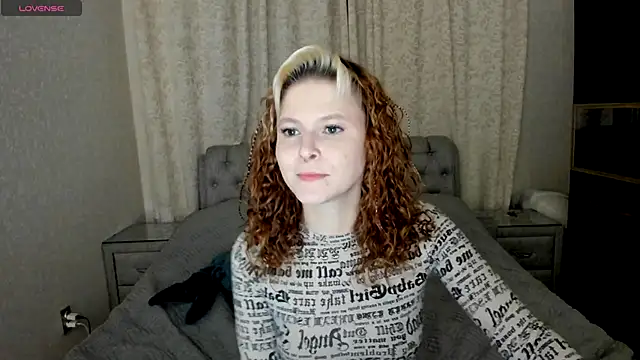 rocky foxy online show from February 2, 2025, 10:39 pm