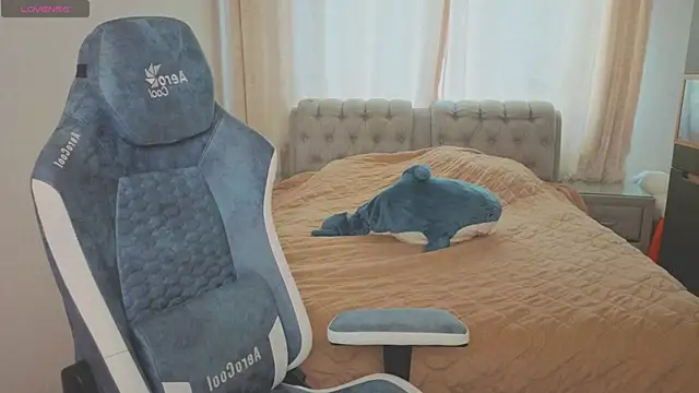 rocky foxy online show from September 9, 2025, 12:48 pm