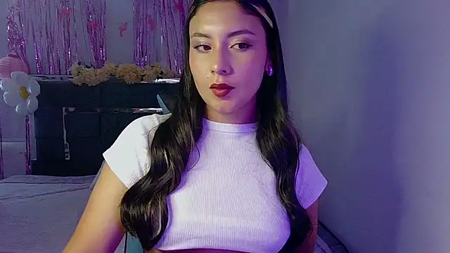 Lia 14  online show from October 3, 2025, 2:14 pm