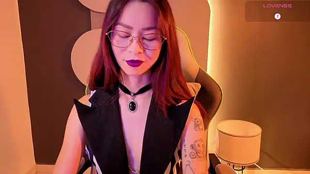 Snapshot of rosse_98_ chatting on May 13, 2026, 12:46 pm rosse 98 online show from May 13, 2026, 12:46 pm