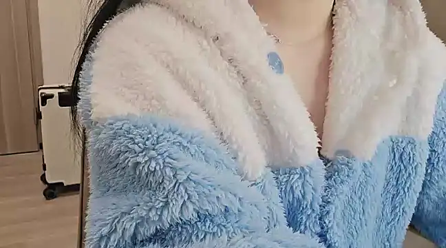 Kemmy babe20 online show from December 2, 2024, 1:02 pm