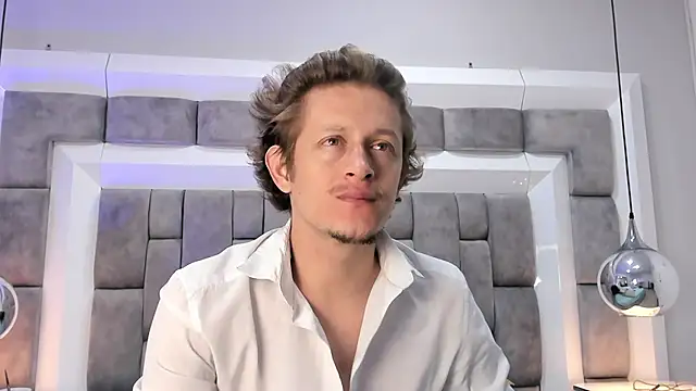 Snapshot of AnthonyAlso chatting on November 5, 2025, 9:59 pm AnthonyAlso online show from November 5, 2025, 9:59 pm