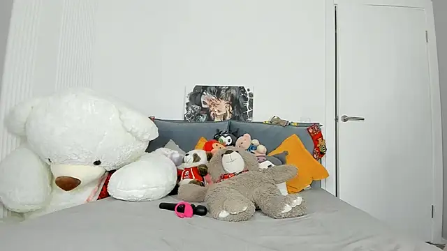dolly ll online show from December 19, 2024, 4:24 pm