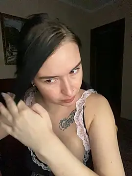 Roxana Bell online show from April 8, 2026, 5:13 pm