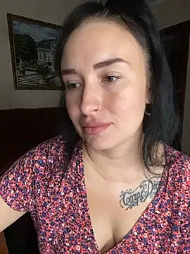 Snapshot of Roxana_Bell chatting on July 23, 2026, 3:21 pm Roxana Bell online show from July 23, 2026, 3:21 pm
