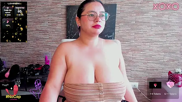 Snapshot of alice_cullenbbw chatting on November 17, 2025, 2:34 pm alice cullenbbw online show from November 17, 2025, 2:34 pm