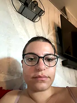 Snapshot of Coupleorny chatting on November 4, 2025, 2:49 pm Coupleorny online show from November 4, 2025, 2:49 pm