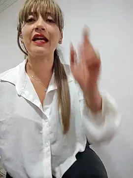 tata laima   online show from November 13, 2025, 4:28 pm