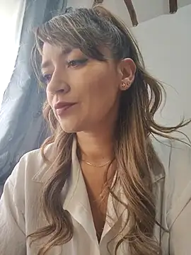 tata laima   online show from January 16, 2026, 4:22 pm