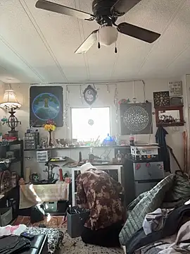 BobbyQ29 online show from February 17, 2026, 9:10 pm