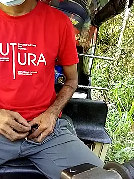 DulajThushara2468 online show from December 23, 2025, 3:26 am