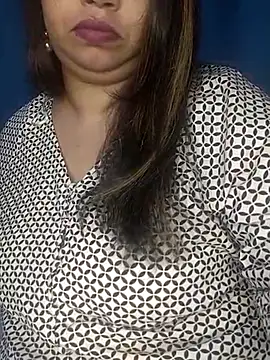 Ravina patil1 online show from February 13, 2025, 5:33 pm