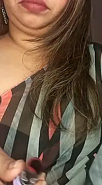 Ravina patil1 online show from February 14, 2025, 7:23 pm