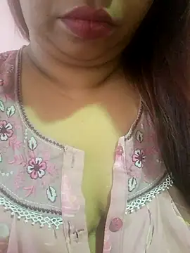 Ravina patil1 online show from March 8, 2026, 9:02 am