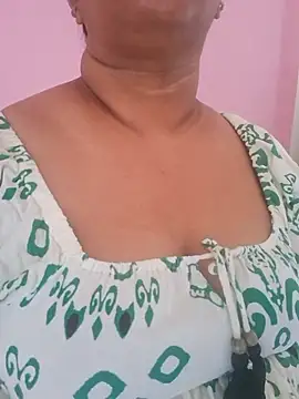 Ravina patil1 online show from April 11, 2026, 7:45 am