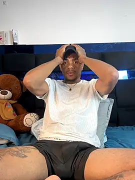 TysonWalkers online show from December 13, 2025, 11:43 pm