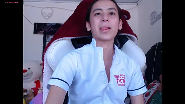 ValeryBaker  online show from November 11, 2025, 6:30 pm