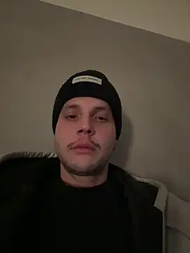 Alessandroxxx6968 online show from January 31, 2025, 12:28 am