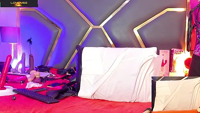 Scarlettt Ass online show from March 7, 2026, 4:48 pm